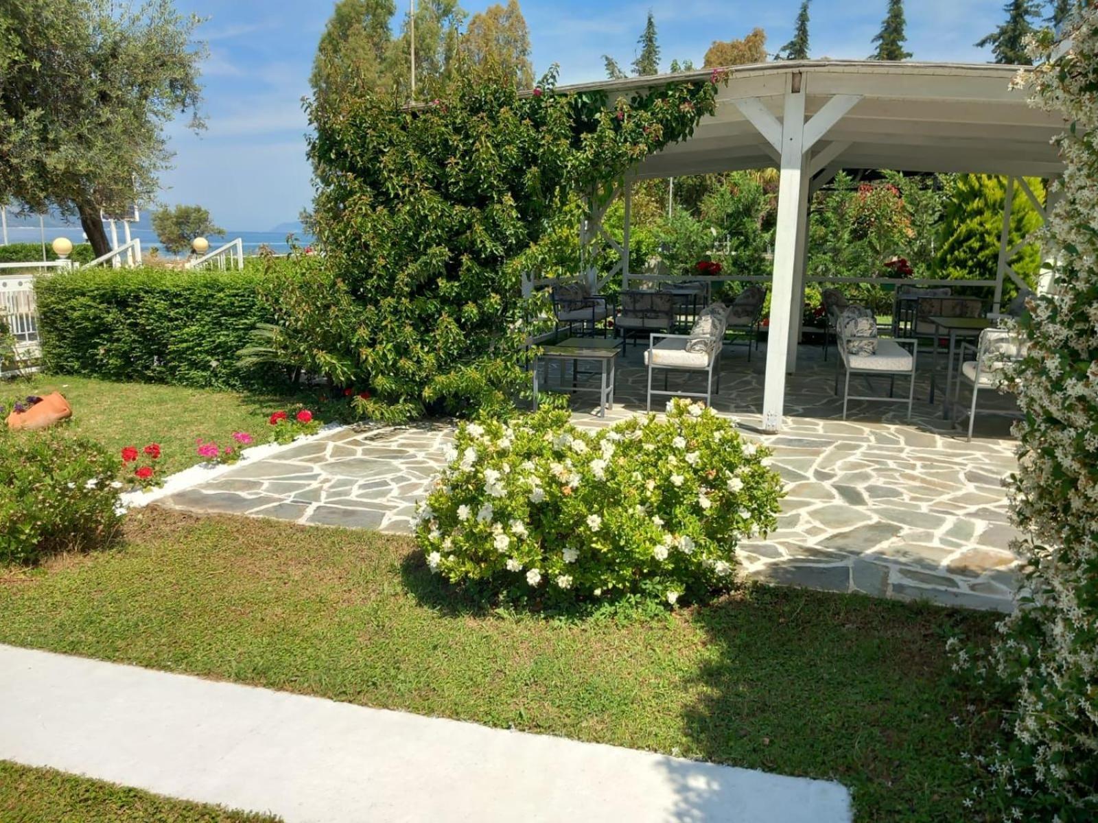 Nili Hotel Vlorë エクステリア 写真