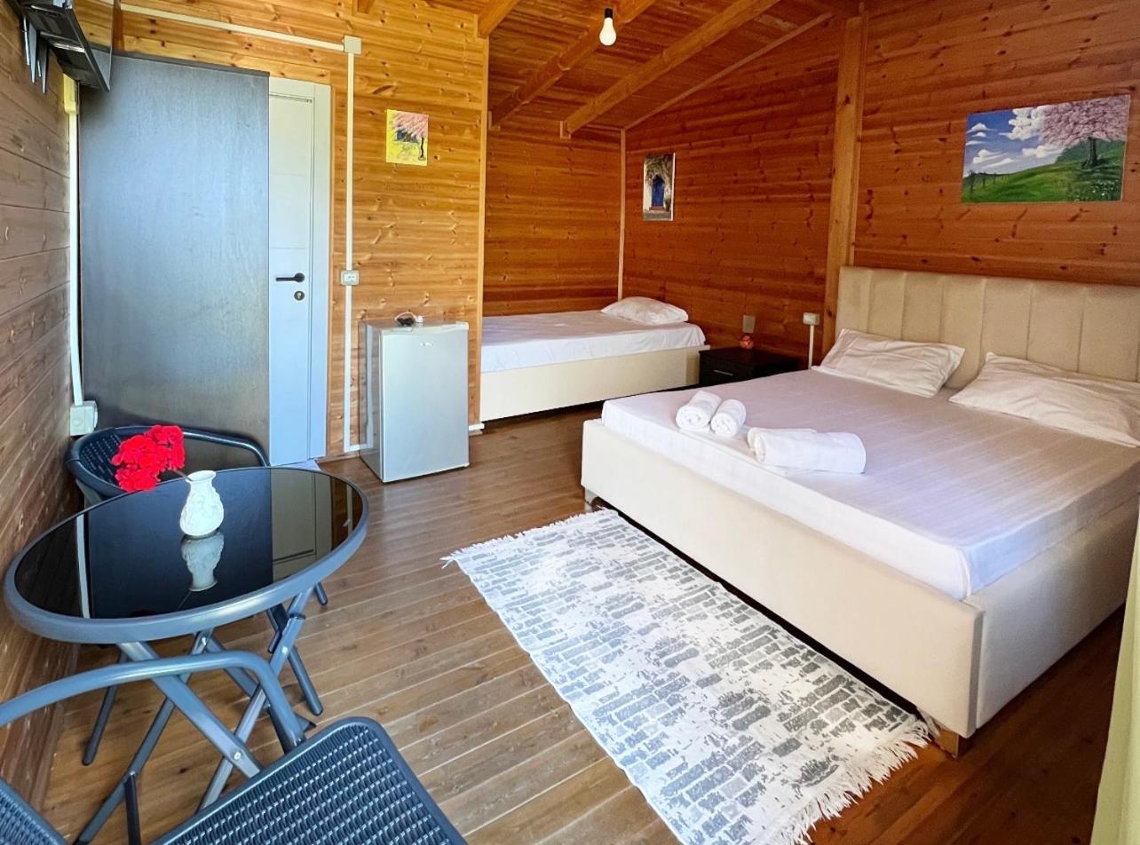 Nili Hotel Vlorë エクステリア 写真